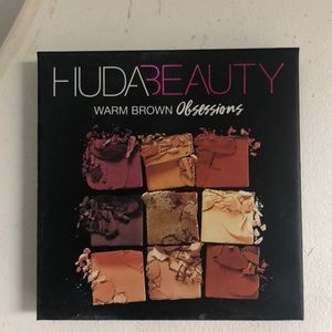 Huda beauty warm brown obsession palette